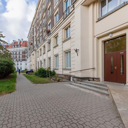 Aleja Wyzwolenia Studio with Mezzanine Warsaw Downtown by Noclegi Renters Exterior photo