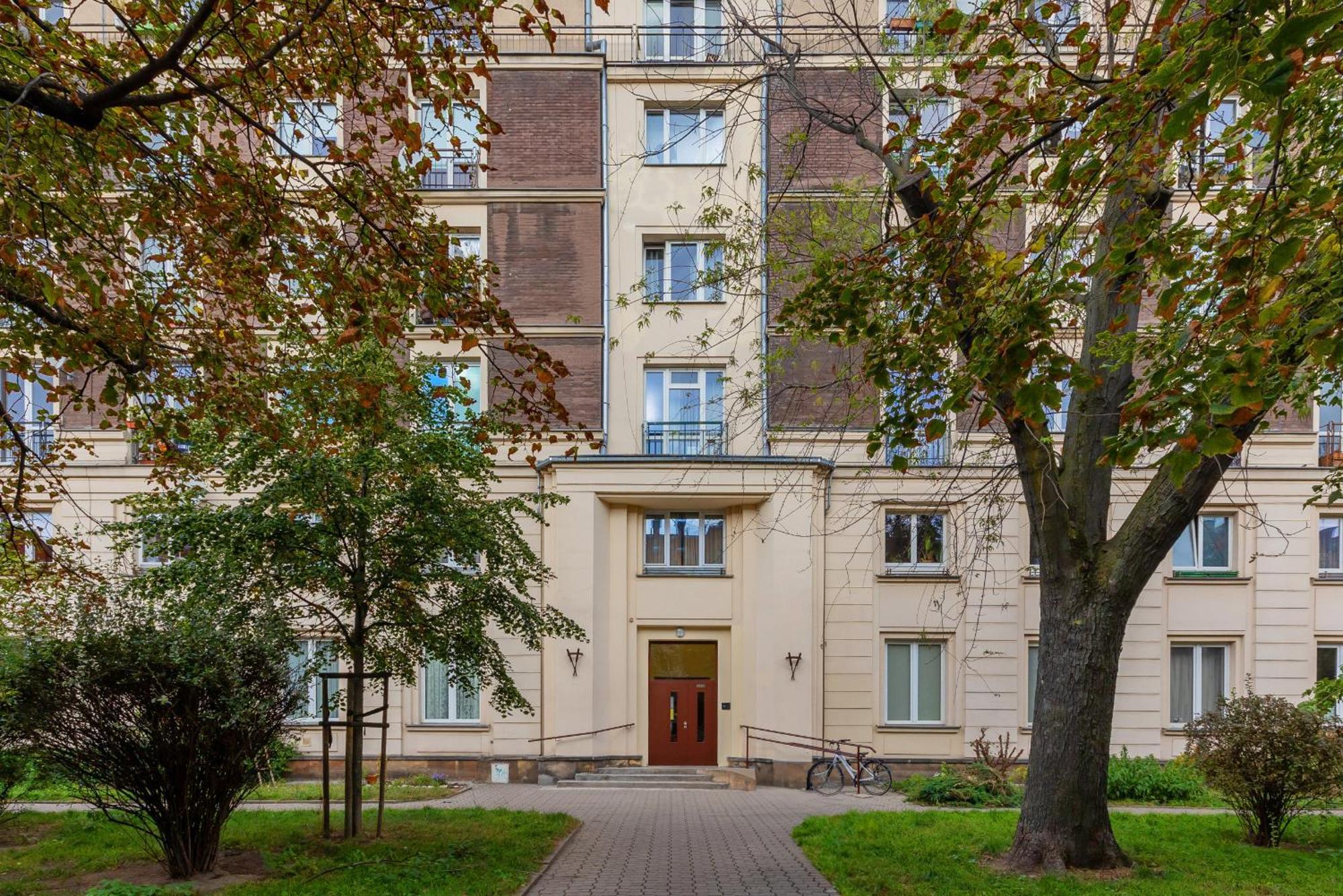 Aleja Wyzwolenia Studio with Mezzanine Warsaw Downtown by Noclegi Renters Exterior photo